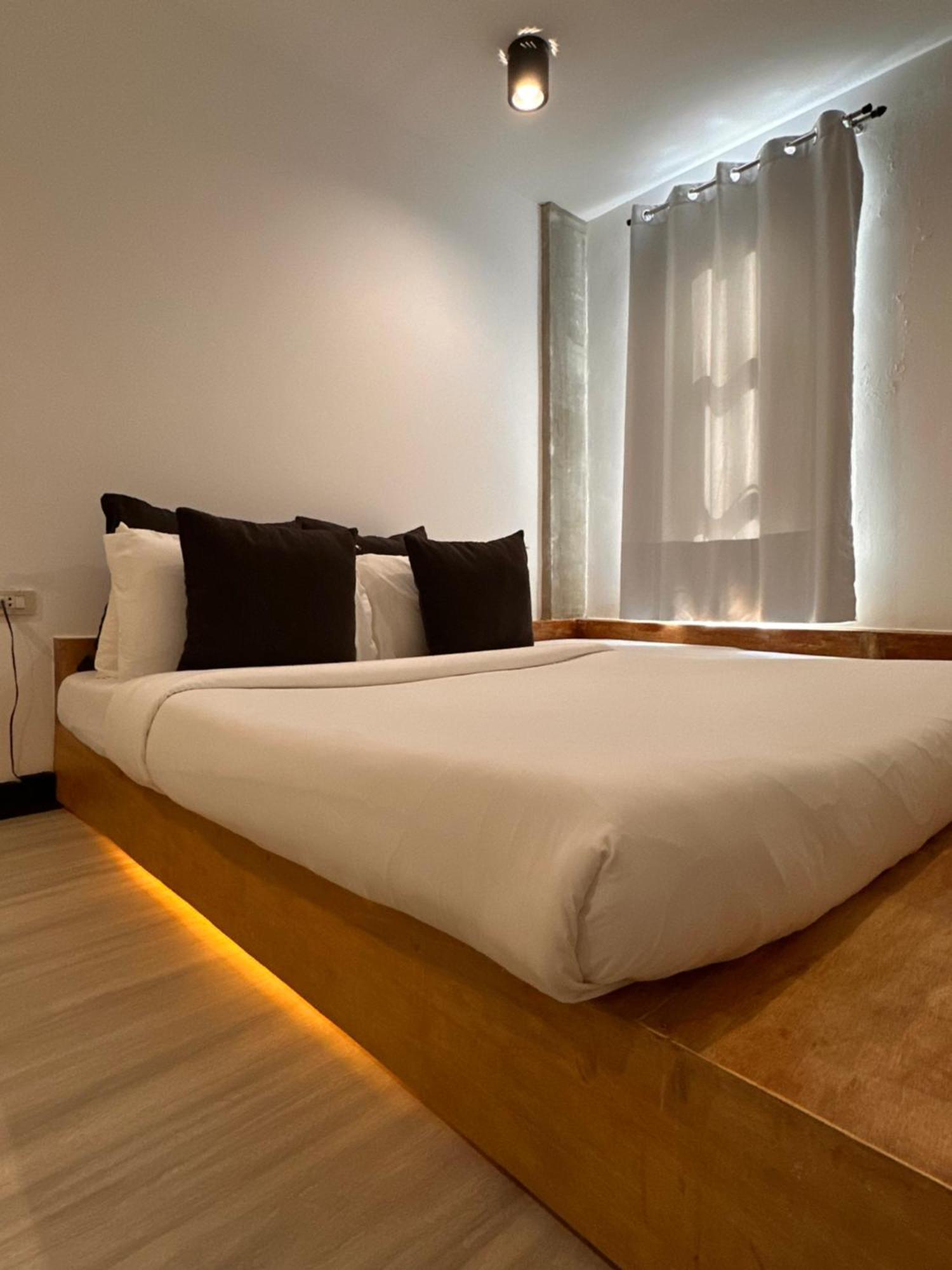 Urban Boutique Hotel 2*
